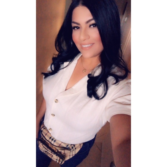 Meet the Posher!! 💋 - Picture 2 of 5